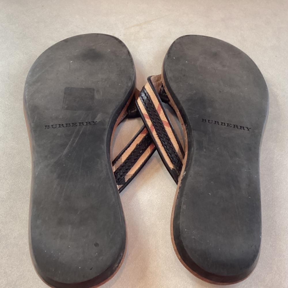Burberry flats - Picture 6 of 6